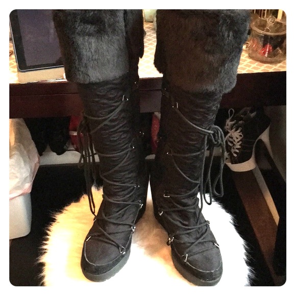 akademiks snow boots